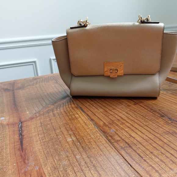 Michael Kors cross body - Picture 2 of 4